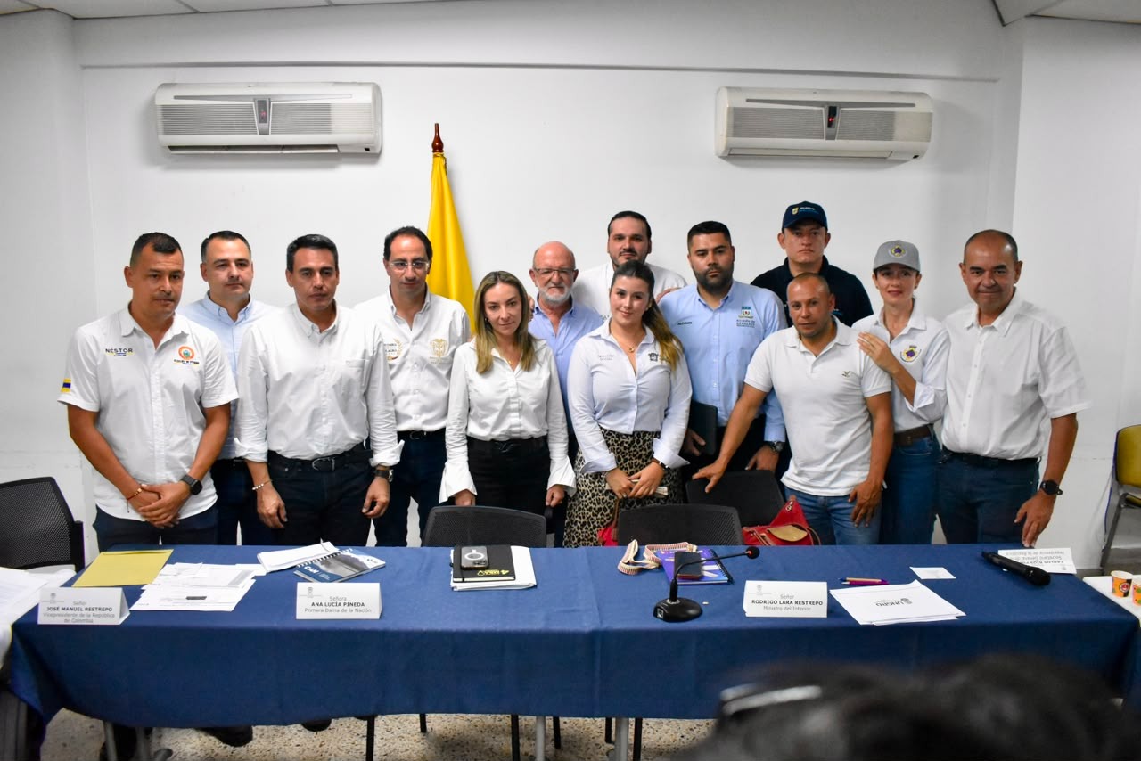 vicepresidente-gobernador-alcaldes-caldas